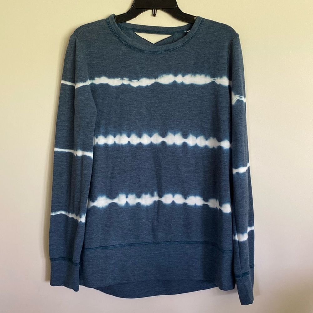 Tiedye long sleeve blue and white